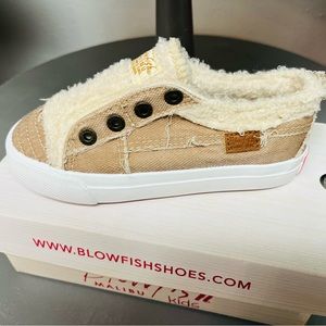 Girls blowfish shoes